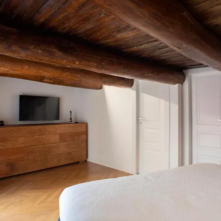 Dimora Scura Apartment